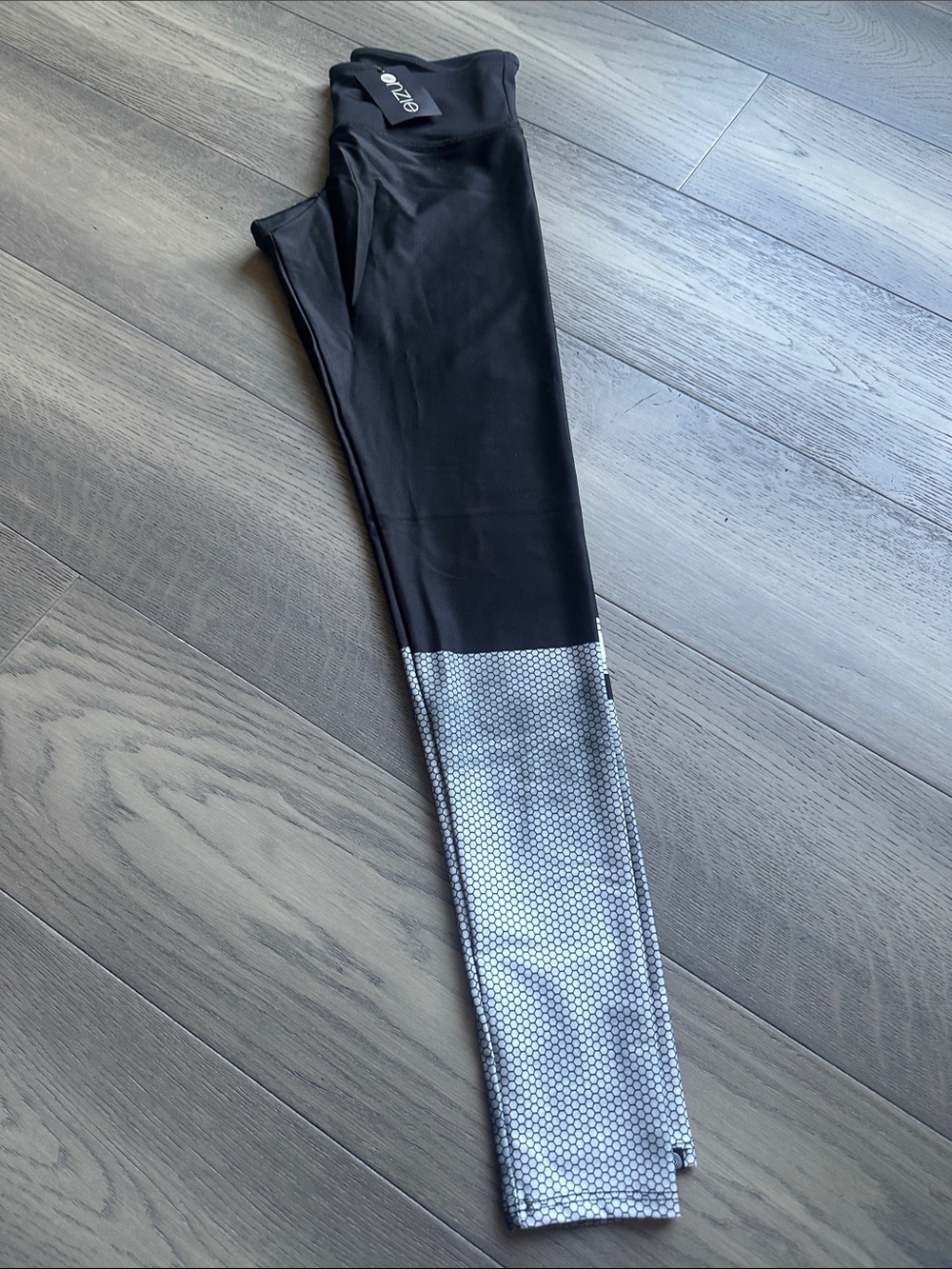 Onzie Black Leggings with Metallic Silver Hex Panel
